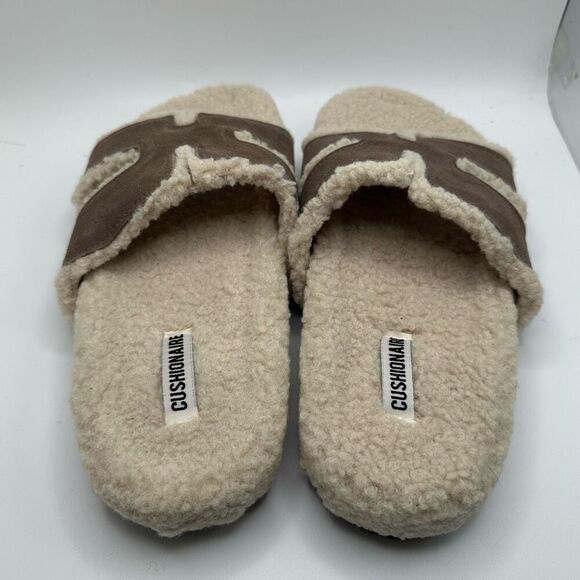 CUSHIONAIRE Women's Cuddle Fur Faux Shearling lined slide sandal +Memory Foam 8 - Picture 4 of 7